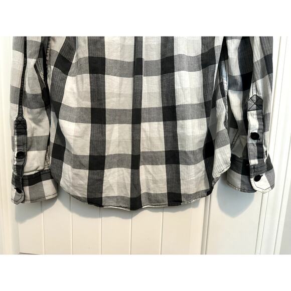 Van's Long Sleeve Plaid Shirt size Large with Chest pockets - Picture 4 of 7